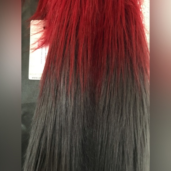 Unreal Faux Fur Vest - Picture 4 of 5